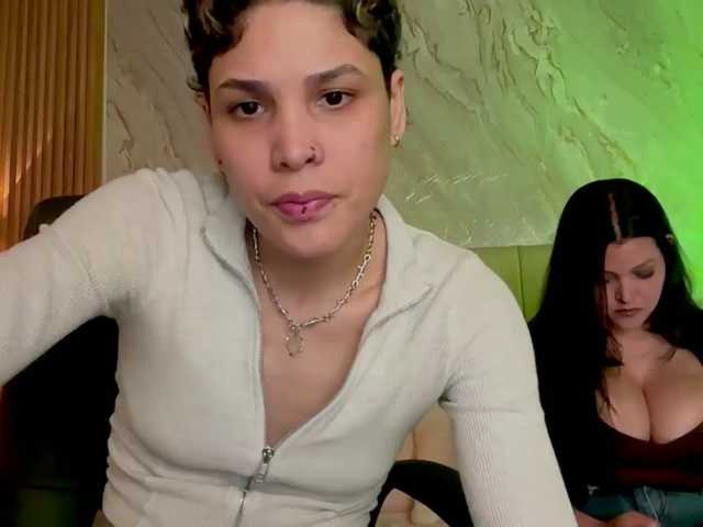 le modèle marce_and_lau est en webcam porno dans un show sur le site bongacams, il possède les tags suivants: Latino/Hispanic,Brunette,Shaved