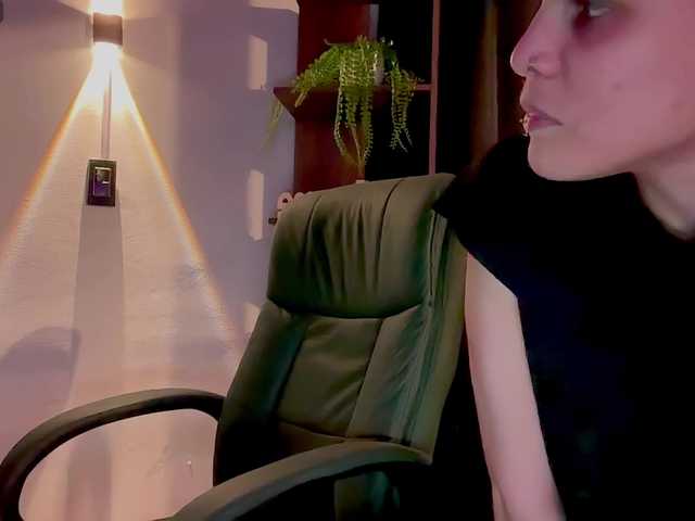 MarcellaGriffin live cam on BongaCams