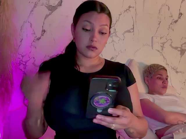 MarcellaGriffin live cam on BongaCams