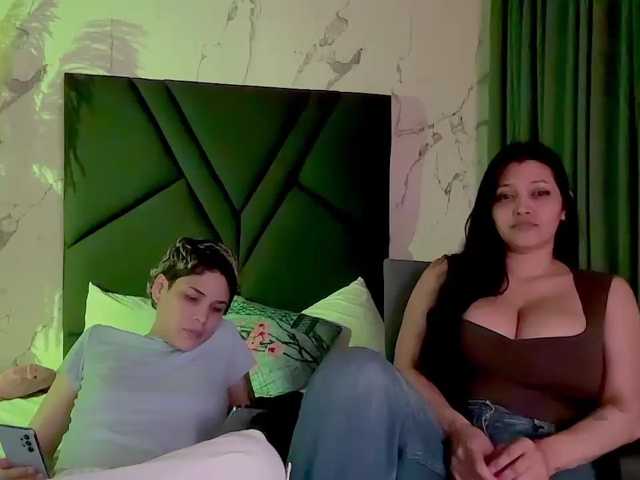 marce_and_lau live cam preview