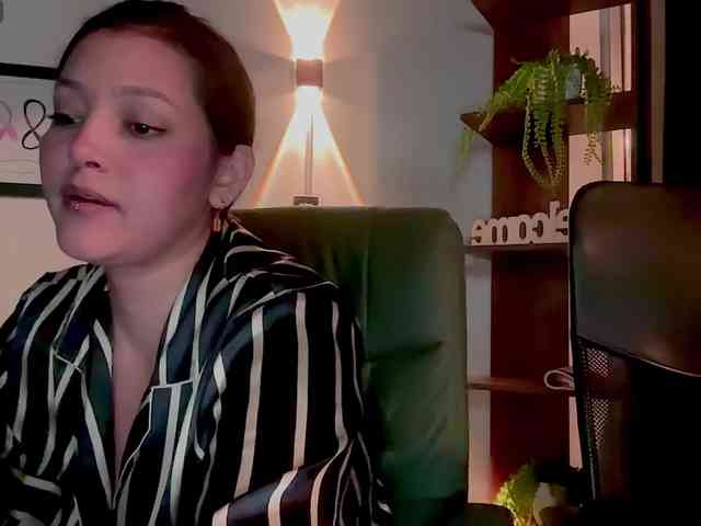 MarcellaGriffin webcam