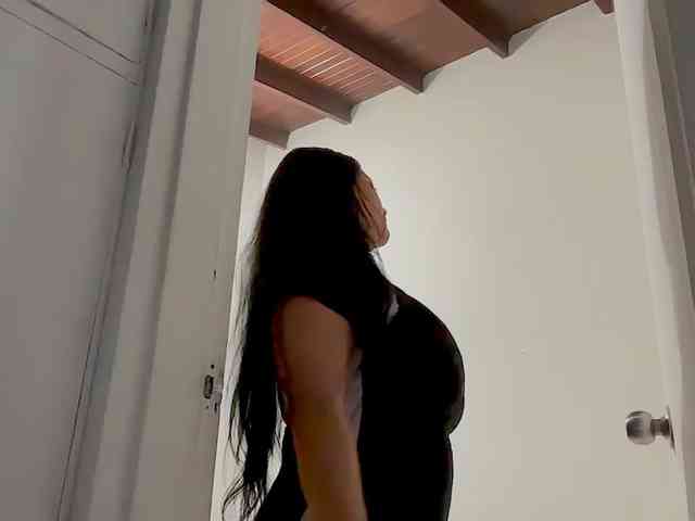MarcellaGriffin webcam