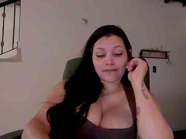 MarcellaGriffin webcam
