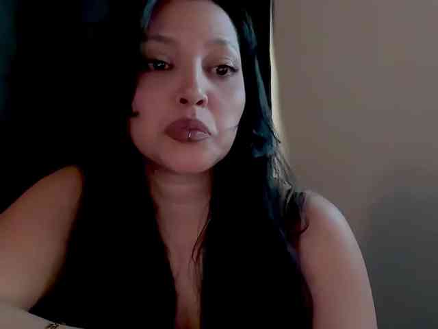 MarcellaGriffin webcam