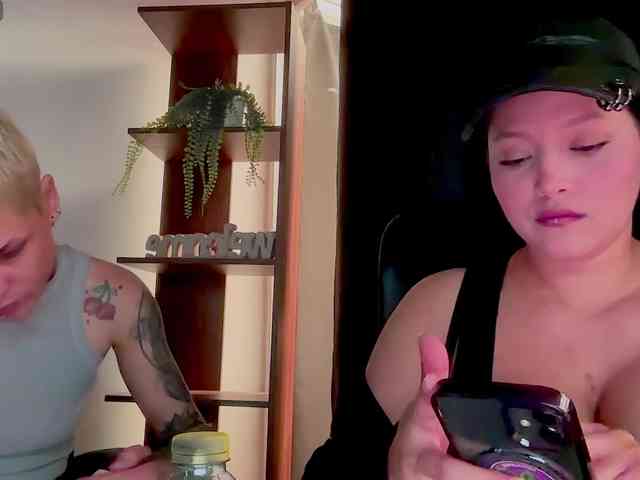 MarcellaGriffin webcam