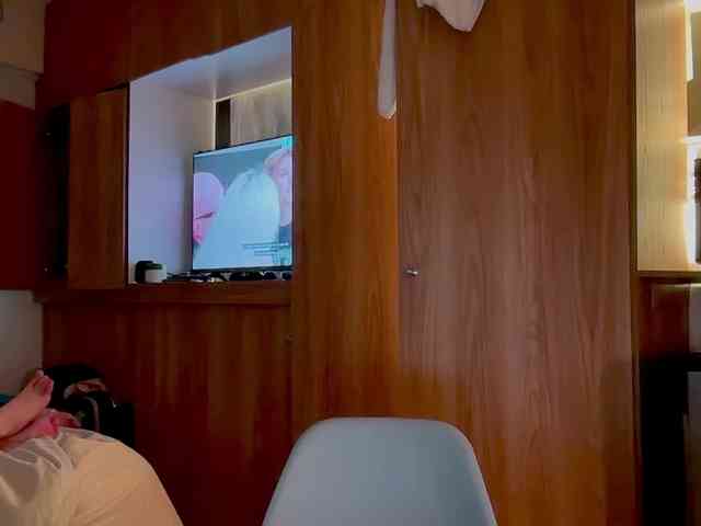 MarcellaGriffin webcam