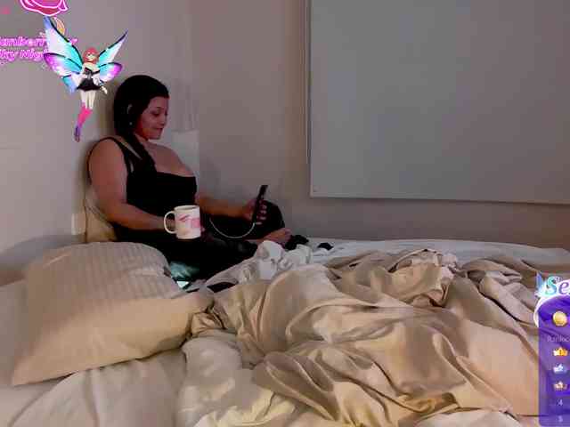 MarcellaGriffin webcam