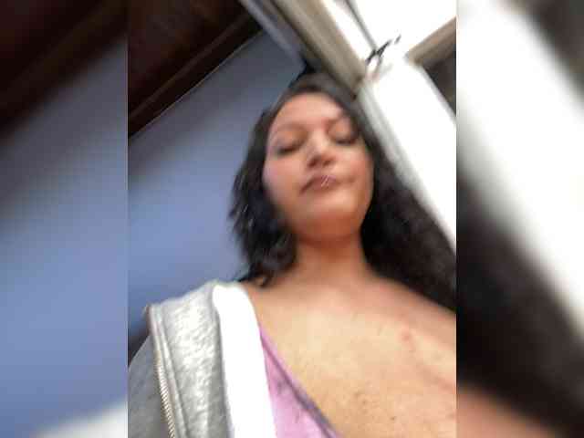 MarcellaGriffin webcam