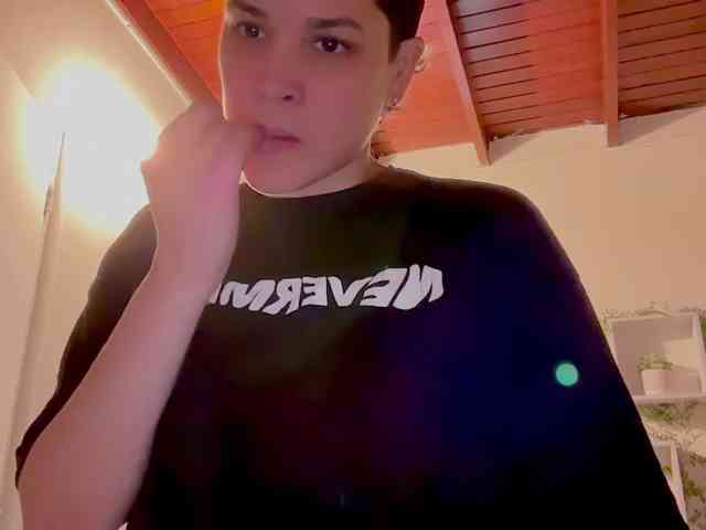 marce_and_lau webcam
