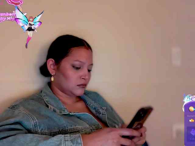 MarcellaGriffin webcam