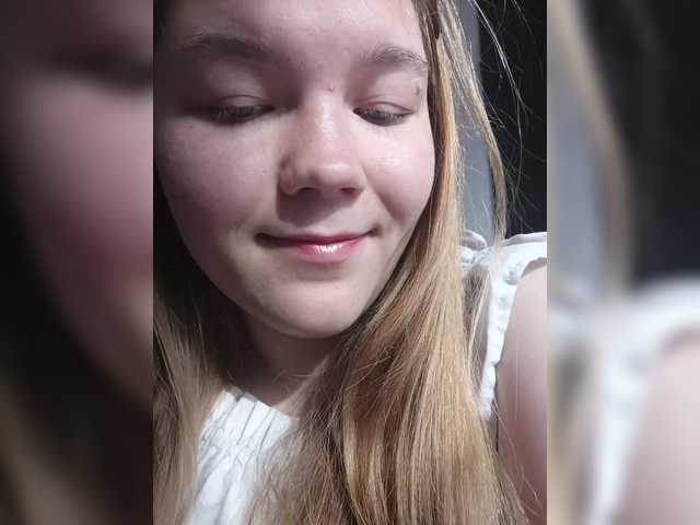 Mariicka Live Cam and Statistics on UnifiedCams