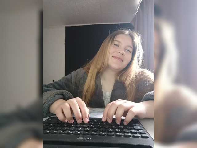 Mariicka's BongaCams show and profile