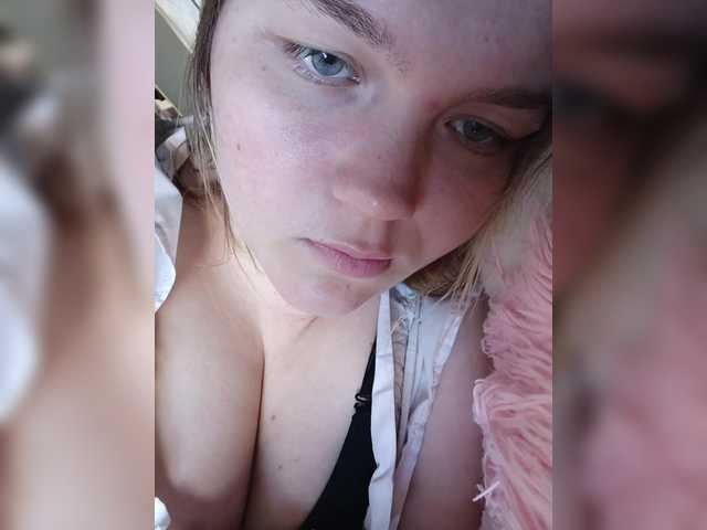 Mariicka's BongaCams show and profile