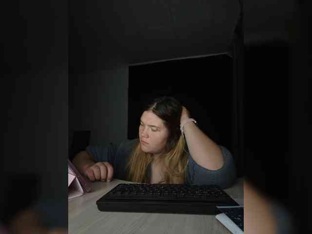 maybebaybychmok webcam