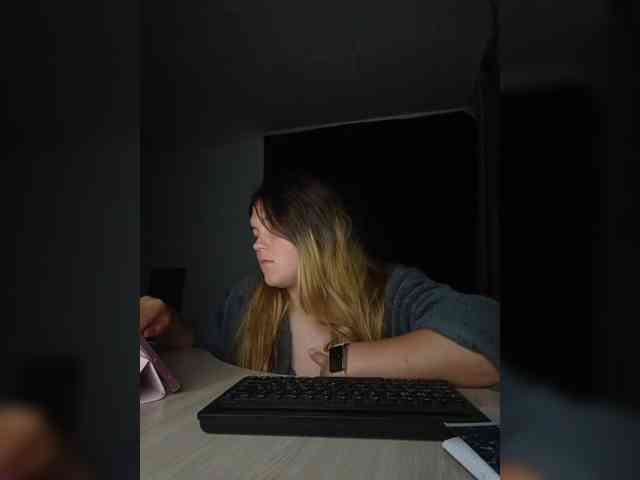 maybebaybychmok webcam