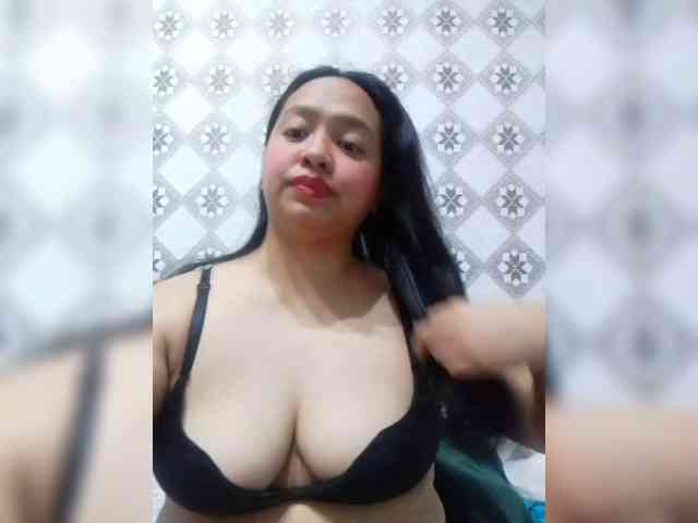 PrettyPinaySingle webcam
