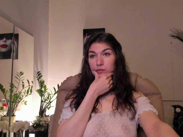 MonikaBa live cam on BongaCams