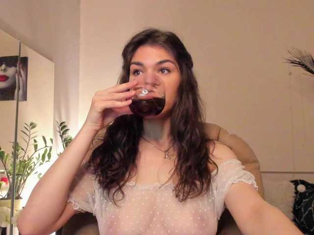 MonikaBa live cam on BongaCams