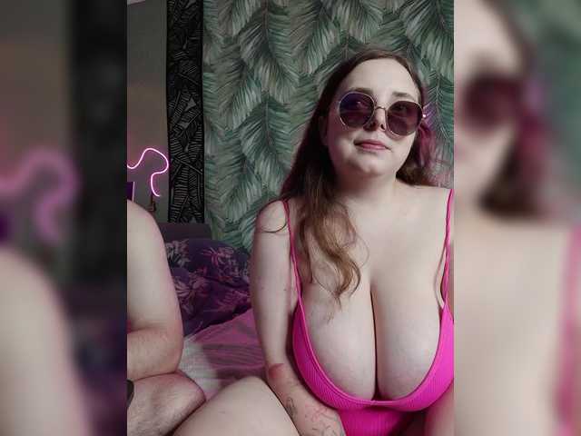 Red-rooms live cam on BongaCams