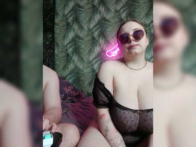 Red-rooms live cam on BongaCams