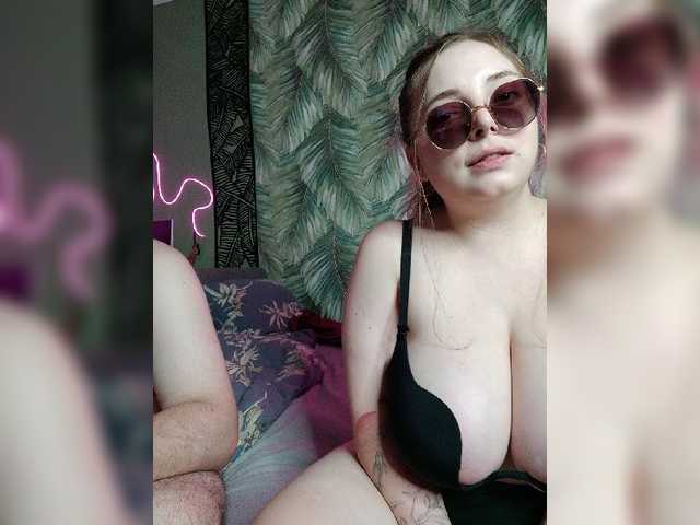 Red-rooms live cam on BongaCams