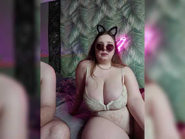 Red-rooms live cam on BongaCams