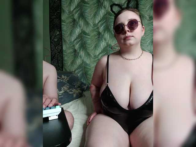 Red-rooms live cam on BongaCams