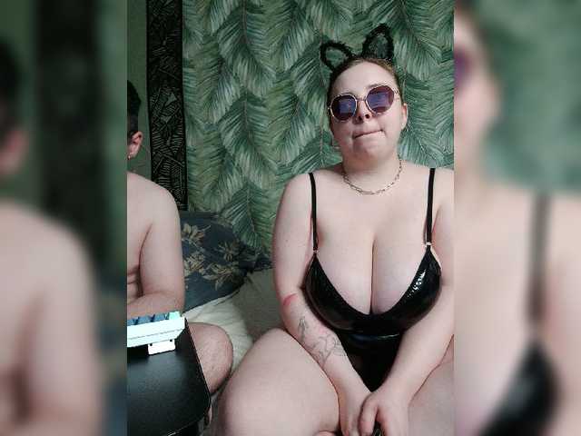 Red-rooms live cam on BongaCams