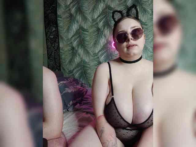 Red-rooms webcam