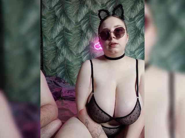 Red-rooms webcam
