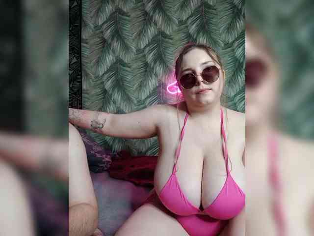 Model: Red-rooms