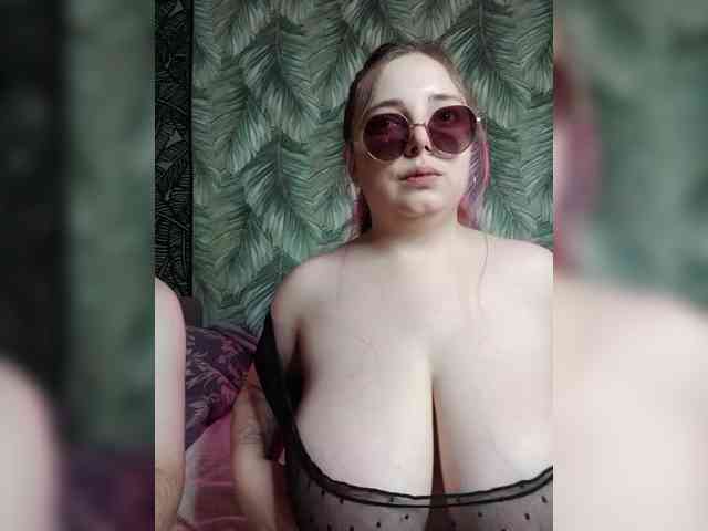 Red-rooms webcam