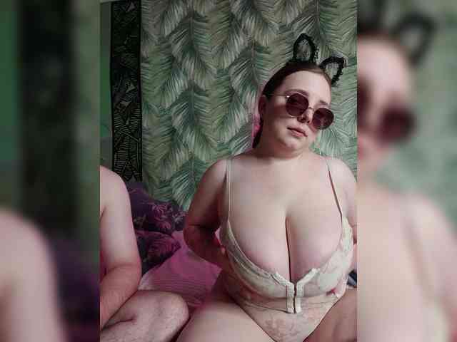 Red-rooms webcam