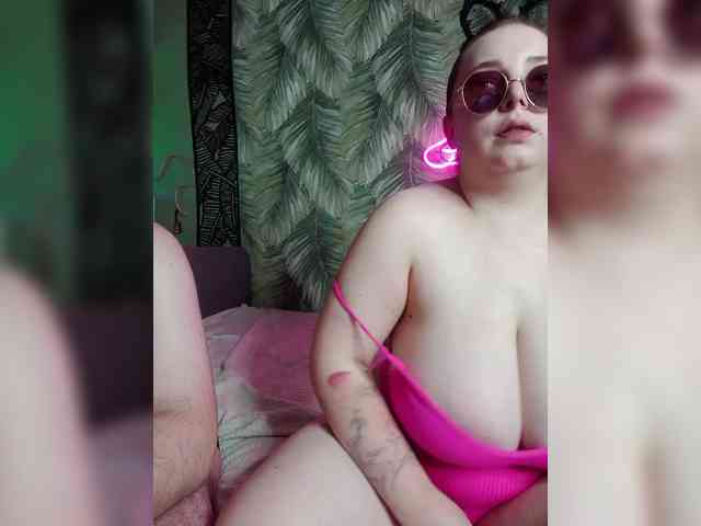 Red-rooms webcam