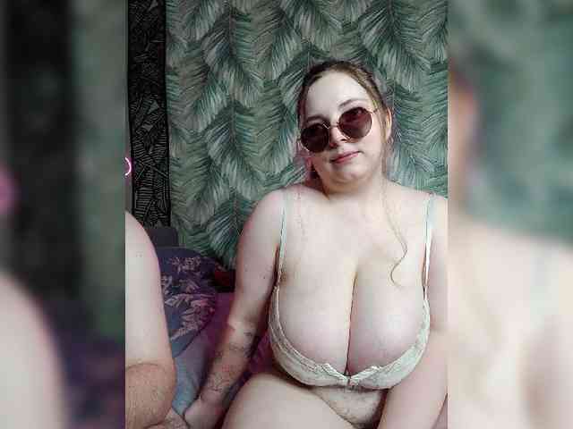 Red-rooms webcam