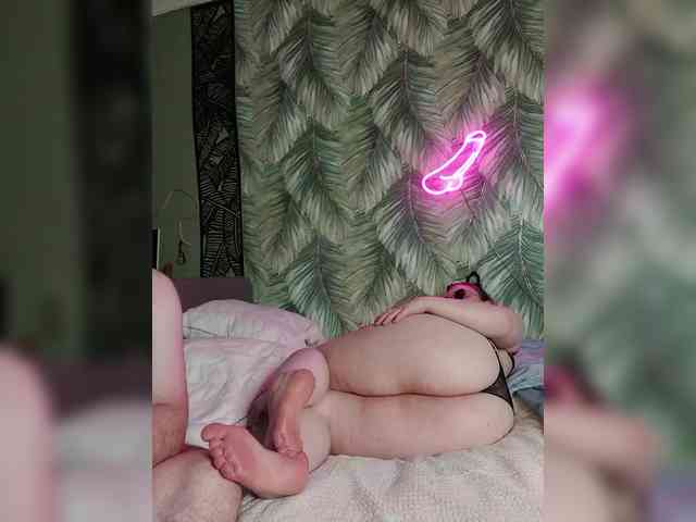 online webcam show Red-rooms