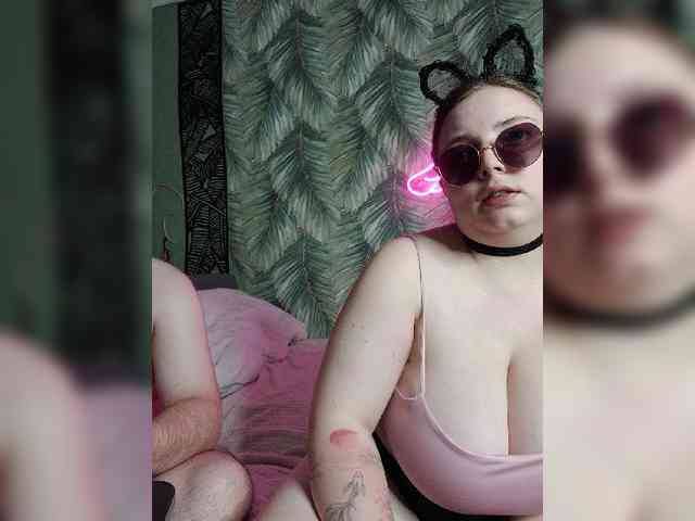 Model: Red-rooms