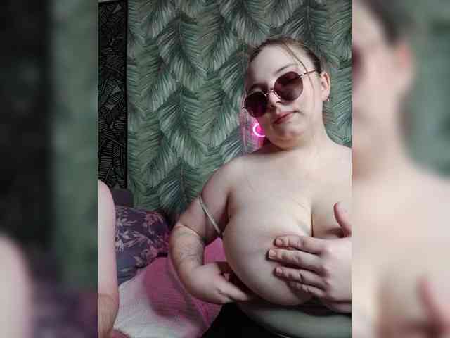 Red-rooms webcam