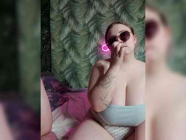 Red-rooms webcam