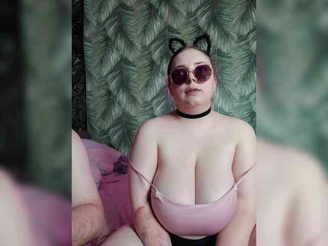 Red-rooms webcam