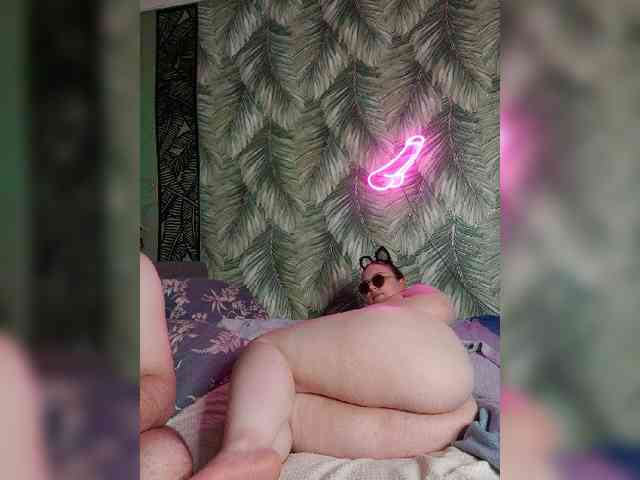 Red-rooms webcam