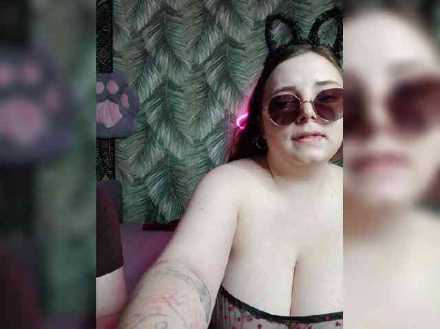 Model: Red-rooms