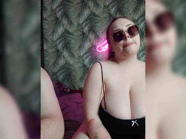 Red-rooms webcam