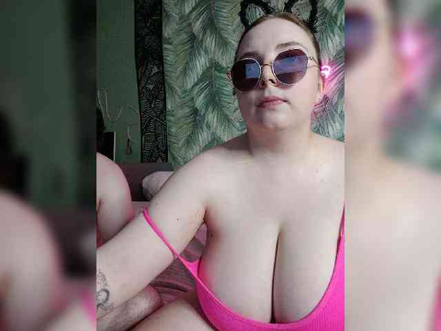 Red-rooms webcam