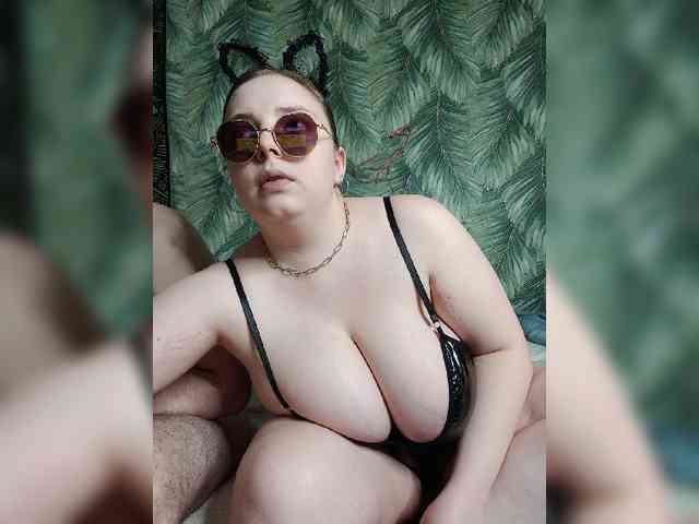 Red-rooms webcam