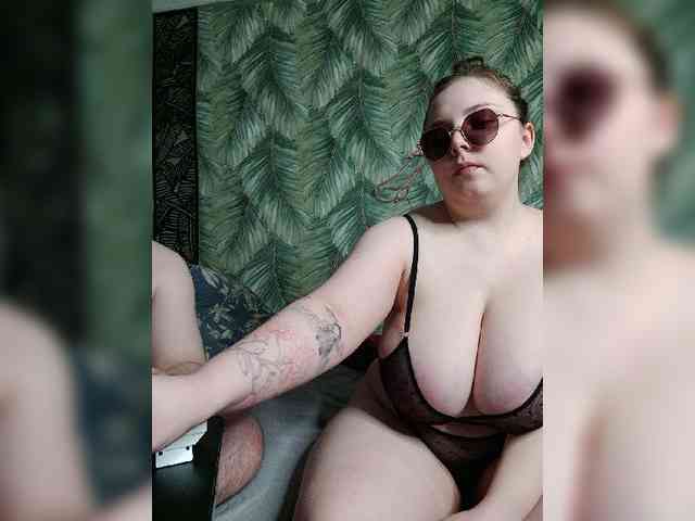 Red-rooms webcam