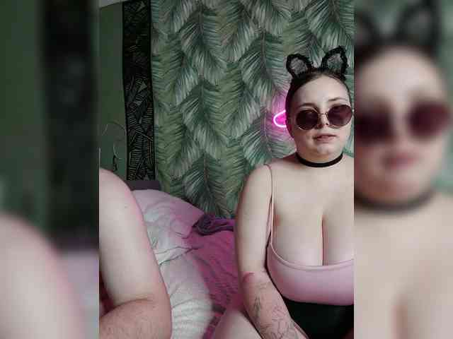 Red-rooms webcam