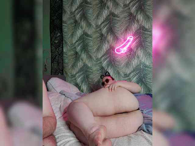 Red-rooms webcam