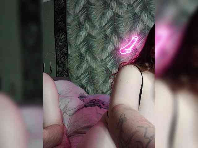 Red-rooms webcam