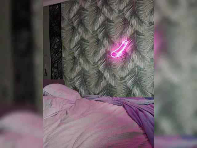 Red-rooms webcam